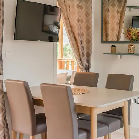 Holiday home Mobil Les Pieds Dans L'eau Canet-en-Roussillon